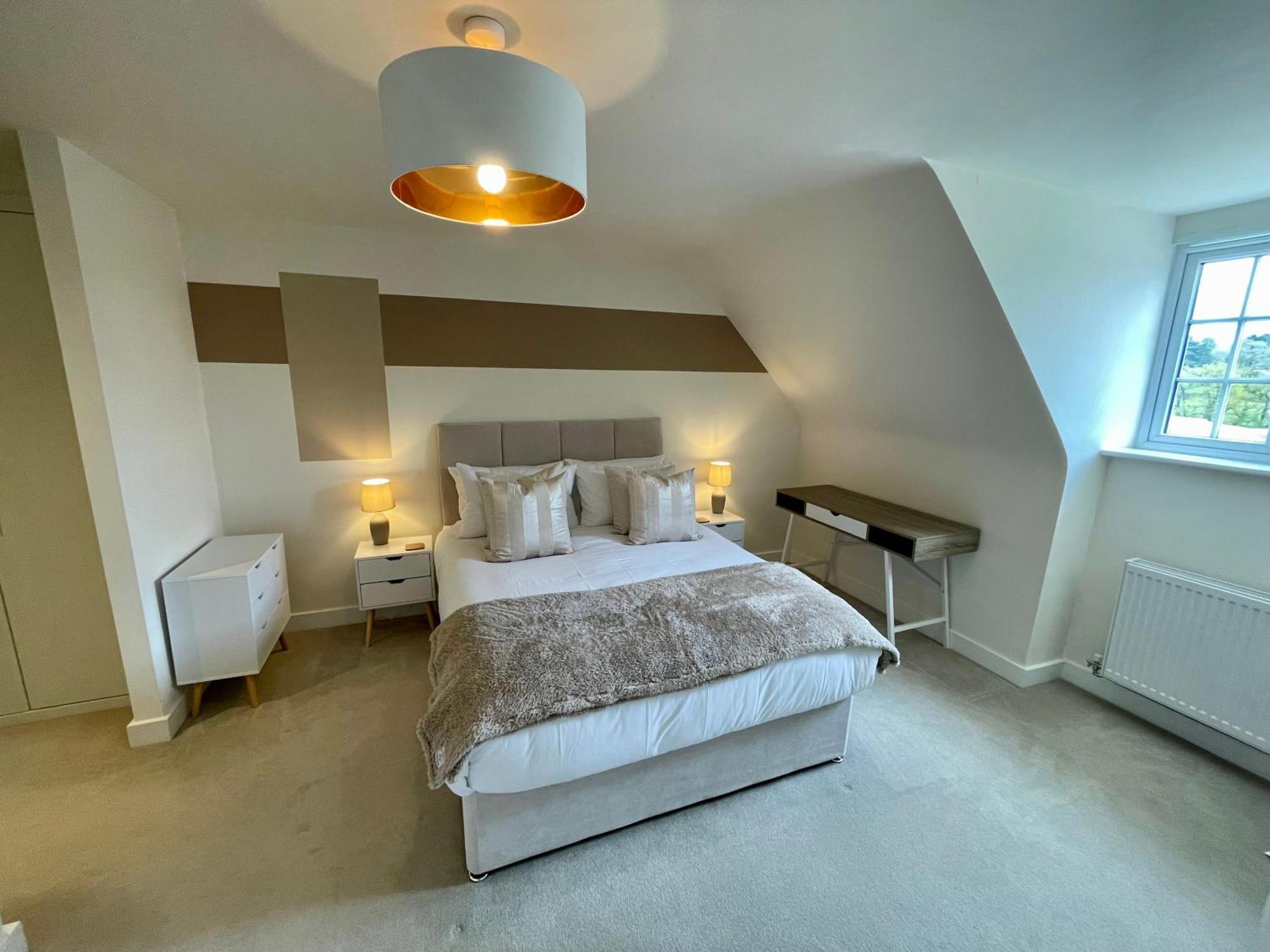 3-Bedroom Luxury Stay With Free Parking Маркет Харбъро Екстериор снимка