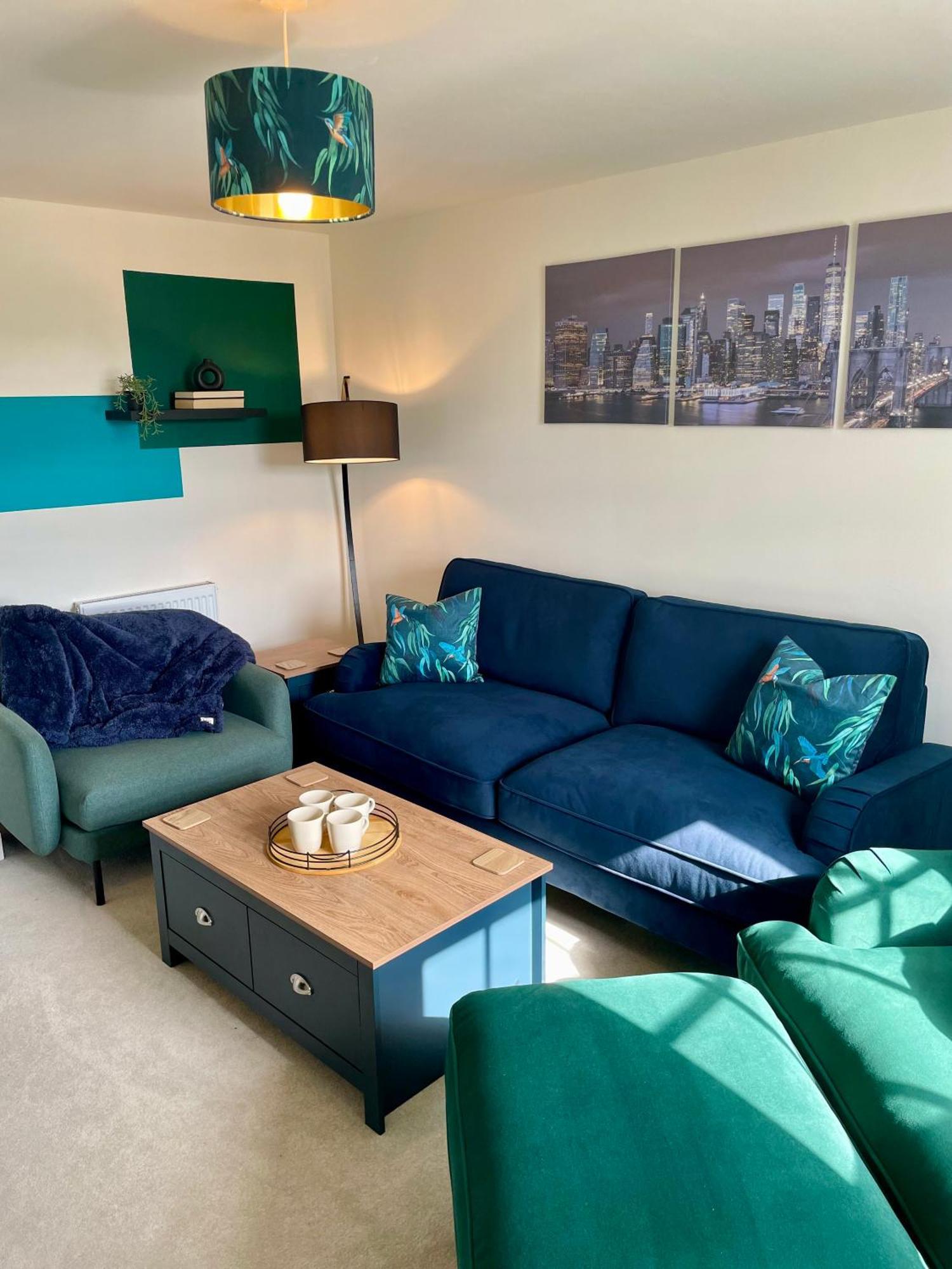 3-Bedroom Luxury Stay With Free Parking Маркет Харбъро Екстериор снимка