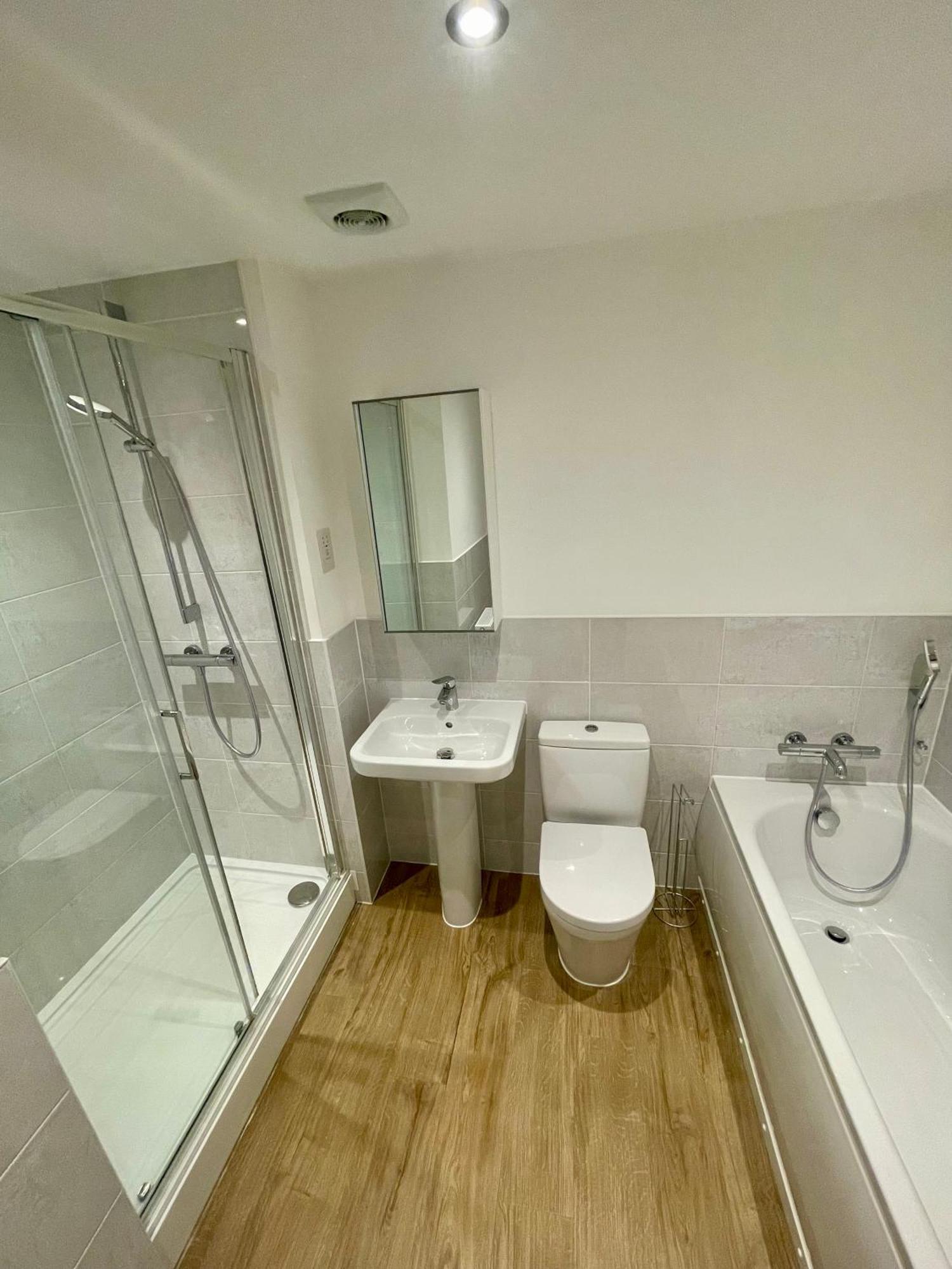 3-Bedroom Luxury Stay With Free Parking Маркет Харбъро Екстериор снимка