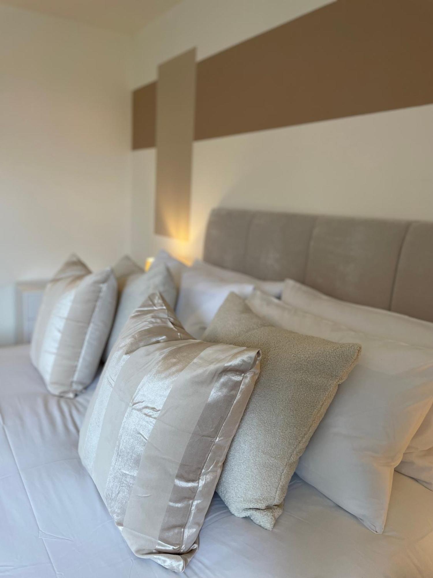 3-Bedroom Luxury Stay With Free Parking Маркет Харбъро Екстериор снимка